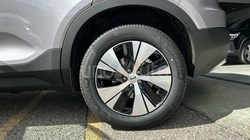XC40 2.0 B3 MHEV CORE DCT 163 5P