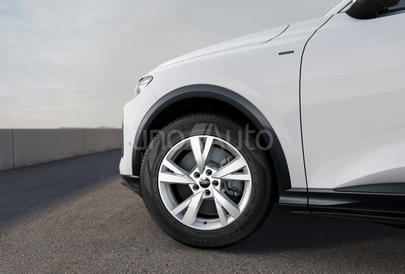 Q5 Sportback e-hybrid Advanced quattro S tronic 220kW