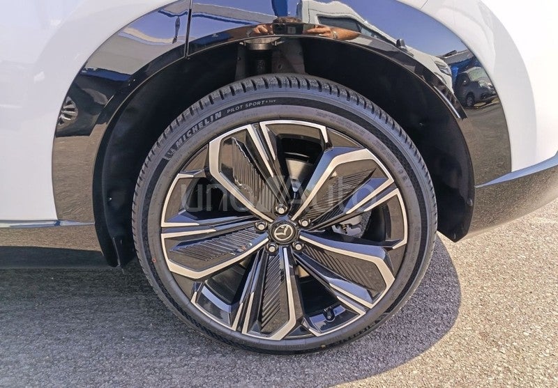 CX-6e Takumi 258