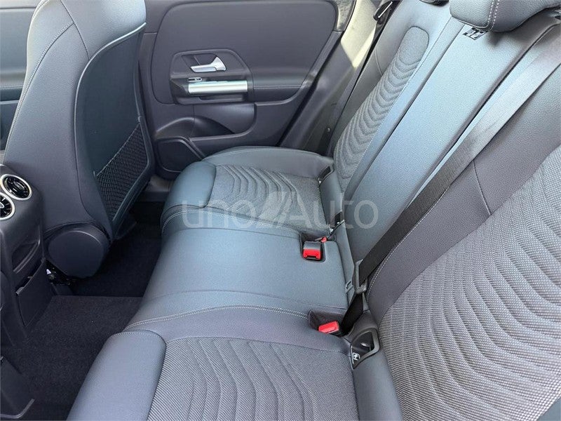 CLASE GLA 250 e con tecnología híbrida EQ