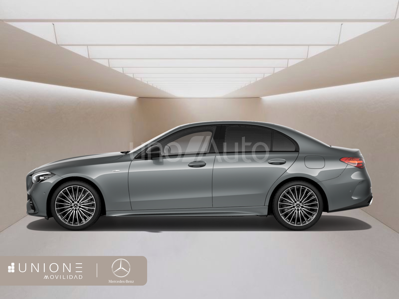 300 de con tecnología híbrida EQ