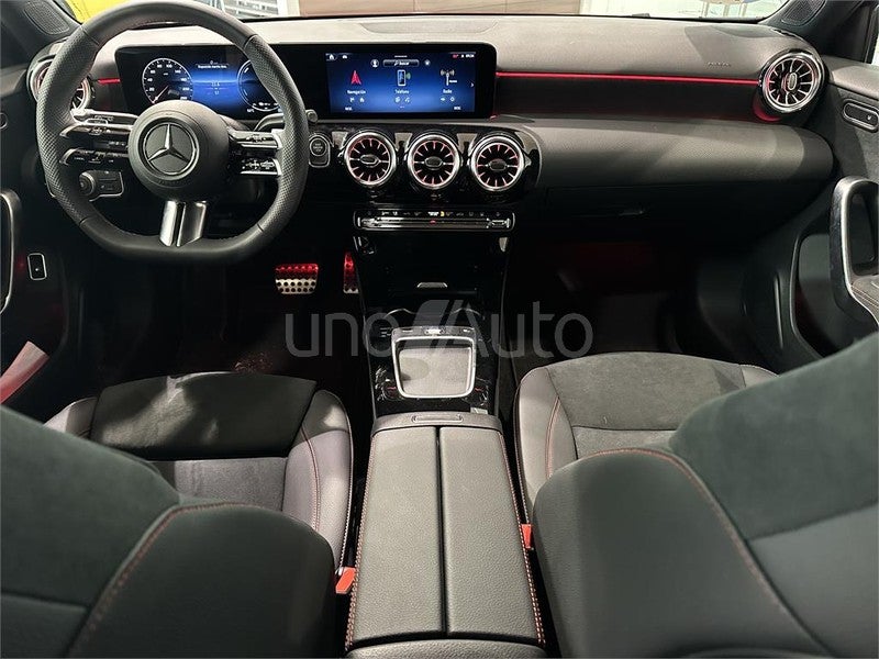 CLASE A 250 e con tecnología híbrida EQ