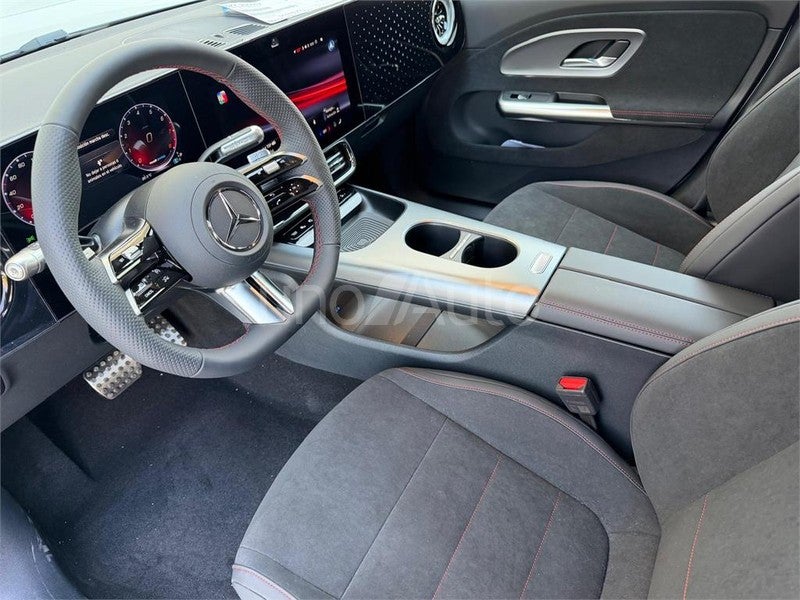 CLASE CLA 180 con tecnología híbrida