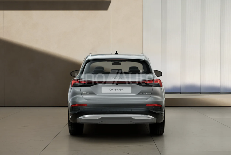 Q4 e-tron 40 Advanced 150kW 63KWh