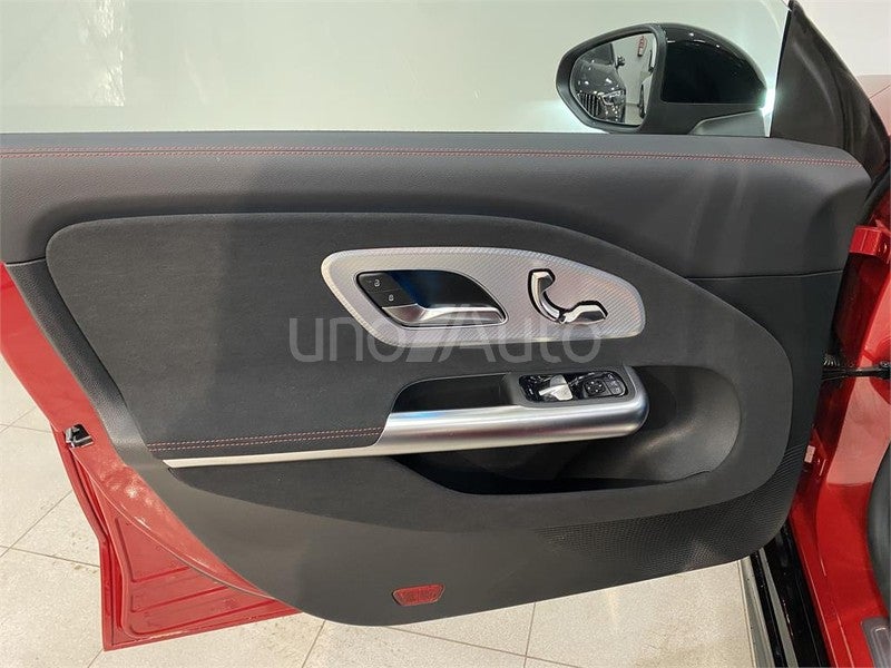 CLASE CLA 180 con tecnología híbrida