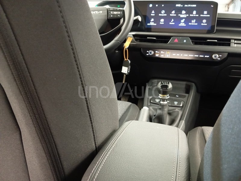 Stonic 1.0 T-GDi MHEV Concept 100