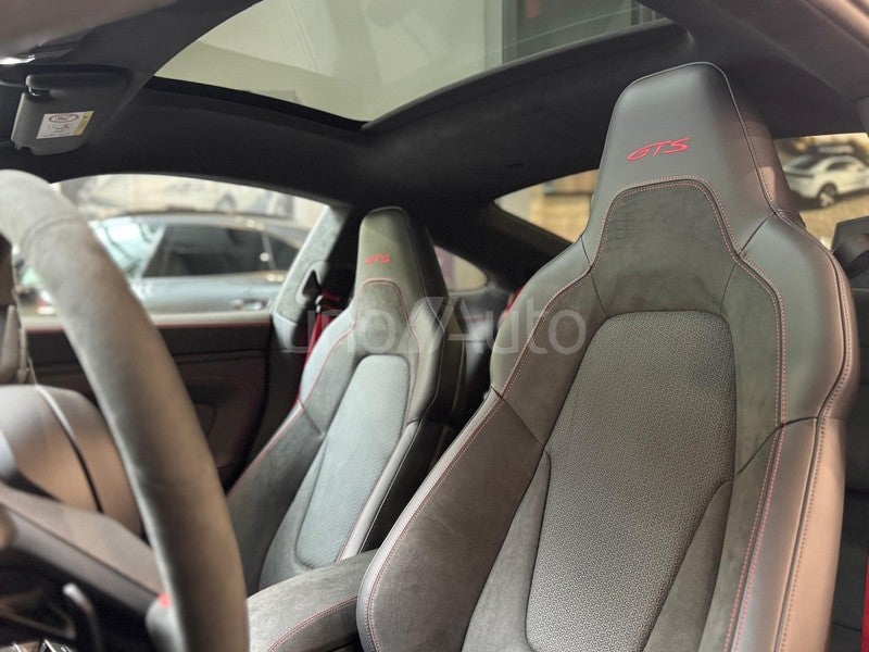 911 Carrera 4 GTS