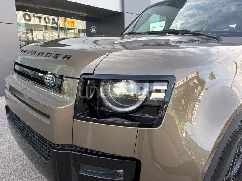 Defender 110 3.0D l6 MHEV S AWD Aut. 250