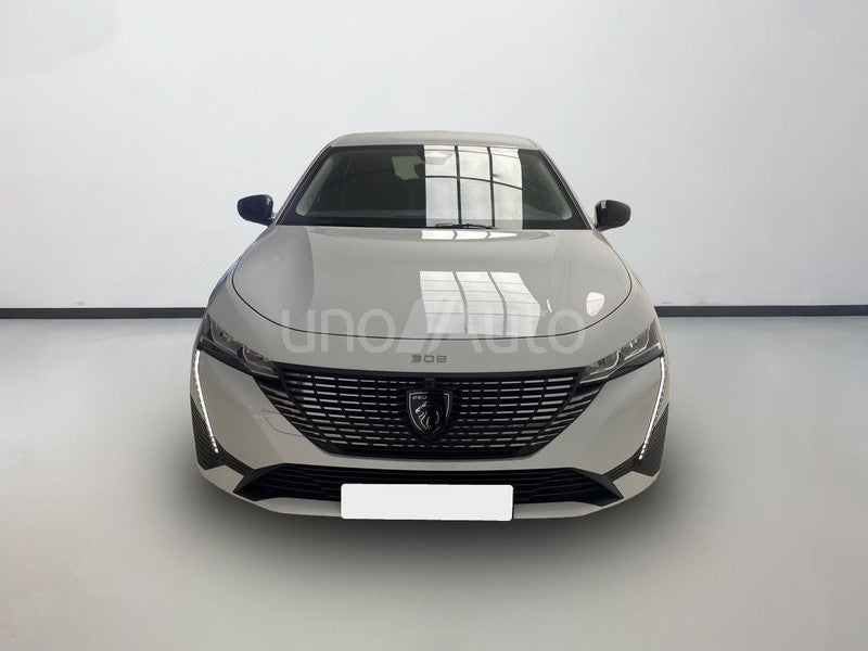 5P Allure Hybrid PHEV 180 e-EAT8