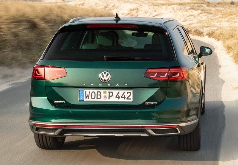 VOLKSWAGEN Passat Alltrack