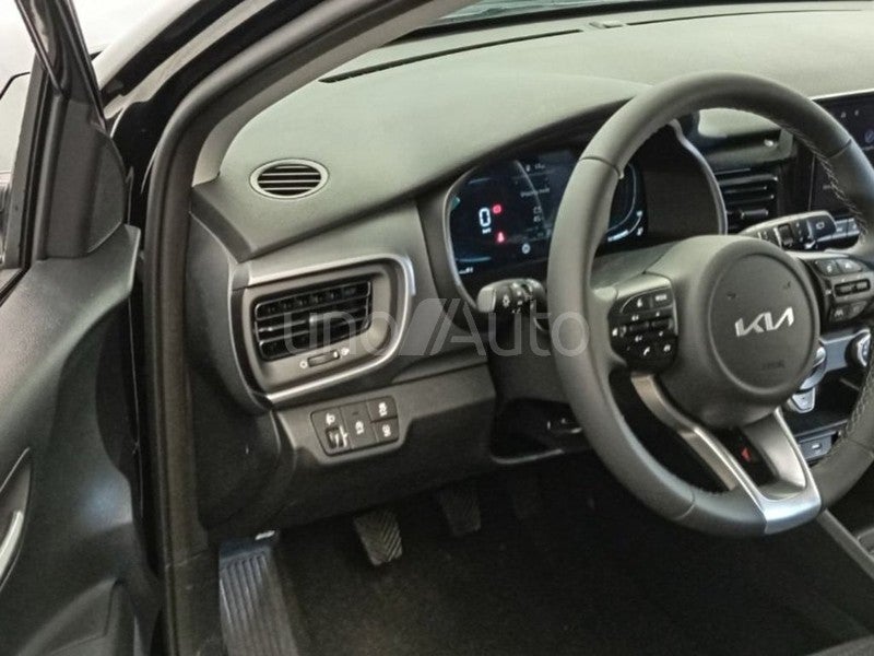 1.0 TGDi 74kW 100CV MHEV MT Business