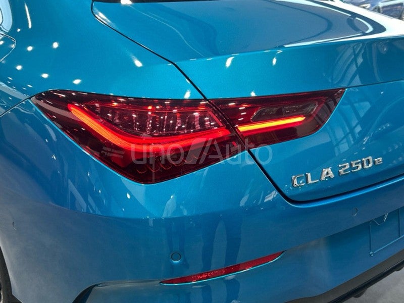 CLA 250 e Coupé con tecnología híbrida EQ