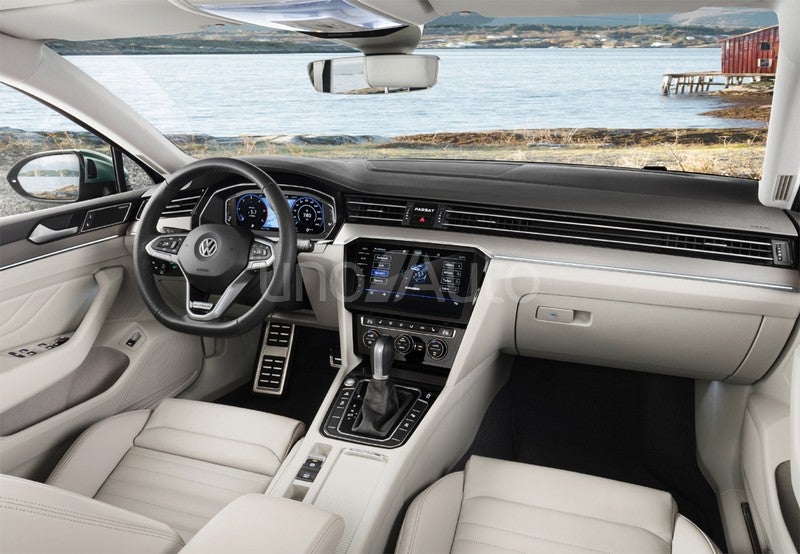 VOLKSWAGEN Passat Alltrack