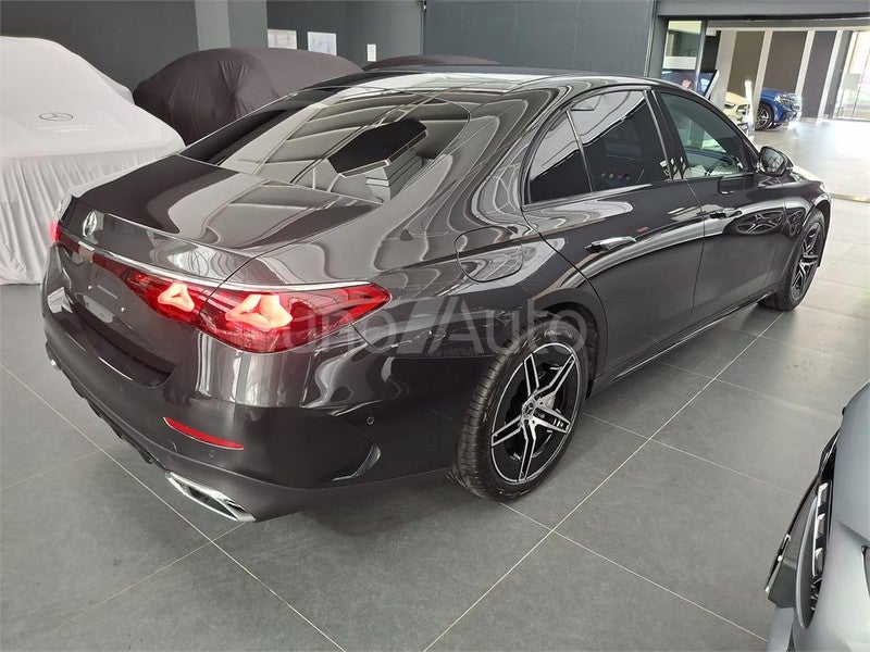 CLASE E 300 de con tecnología hibrida EQ