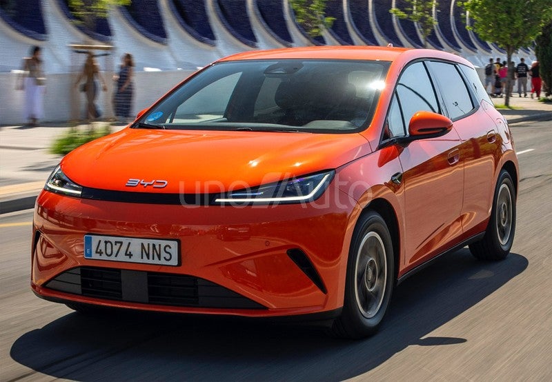 Dolphin G 1.5 DM-i Active 129kW