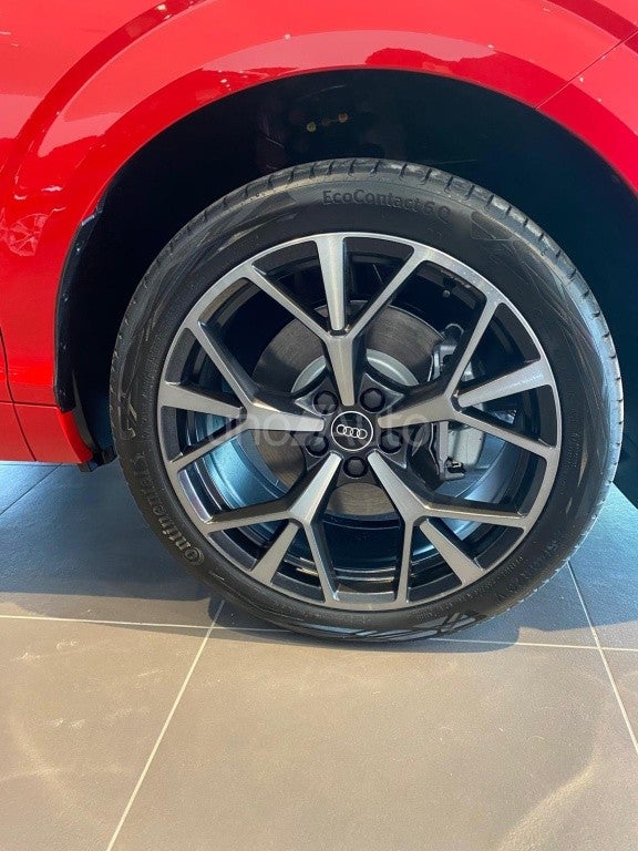 Q3 Sportback e-hybrid Black line S tronic 200kW