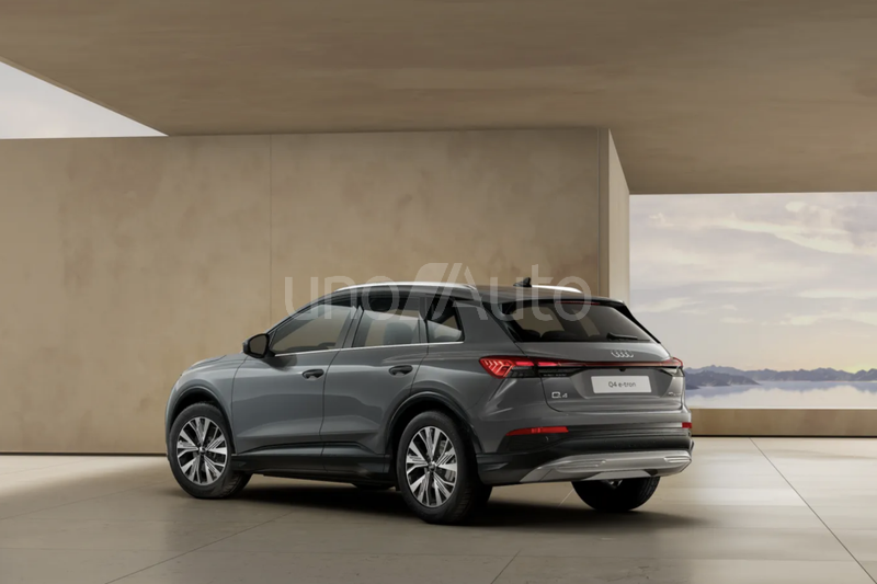 Q4 e-tron 40 Advanced 150kW 63KWh