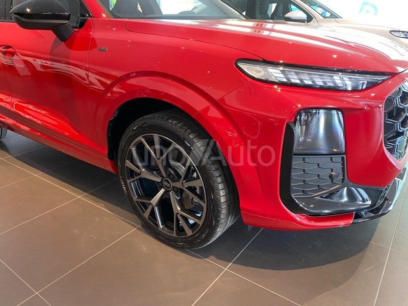 Q3 Sportback e-hybrid Black line S tronic 200kW