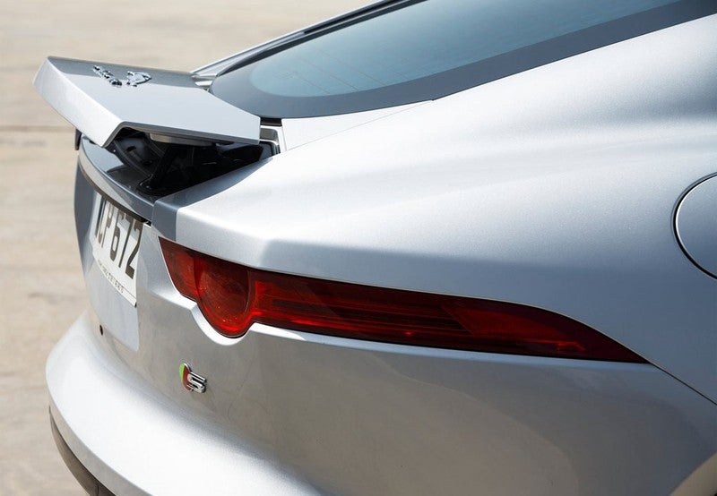 F-Type Convertible 2.0 I4 R-Dynamic Aut. 300