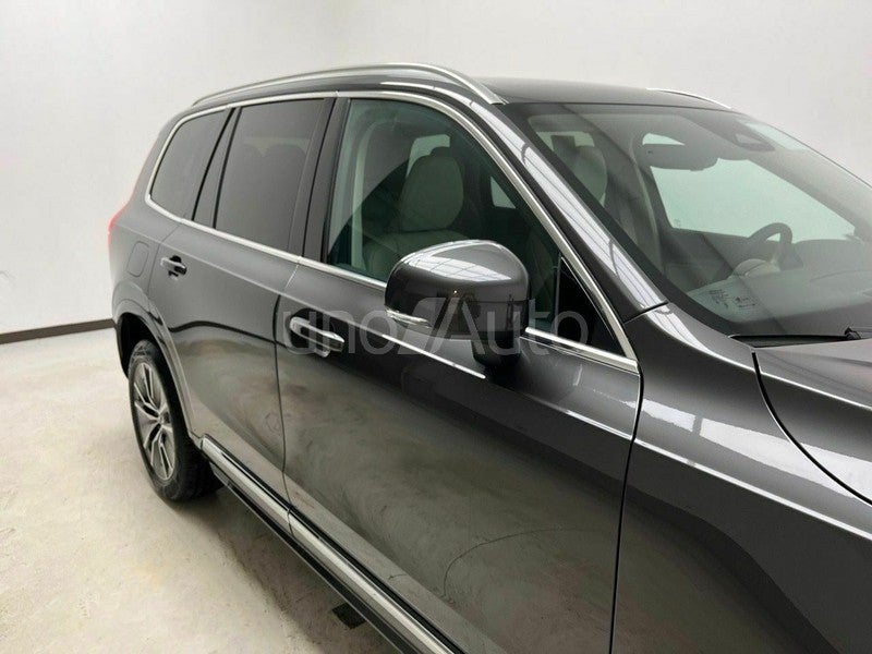 2.0 T8 AWD Core Recharge Auto