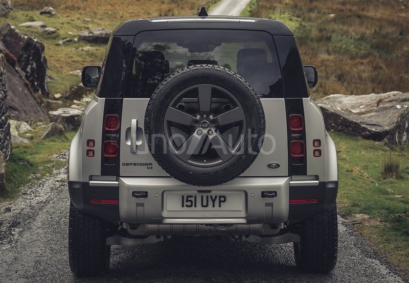 Defender 90 3.0D l6 MHEV X-Dynamic SE AWD Aut. 250
