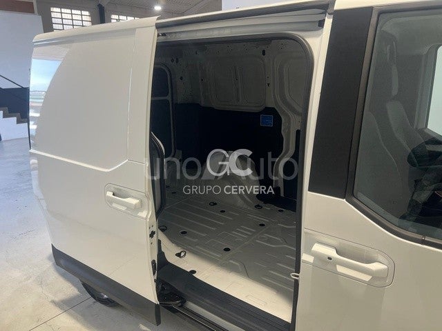 PV5 Cargo L2H1 Long Range Essential