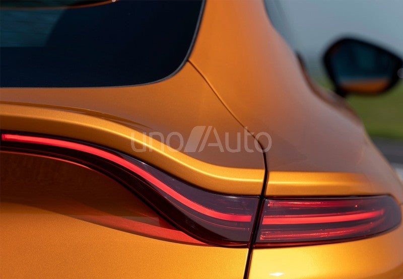 DBX 4.0 AWD Aut.