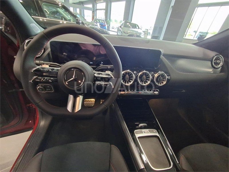 CLASE GLA 250 e con tecnología híbrida EQ