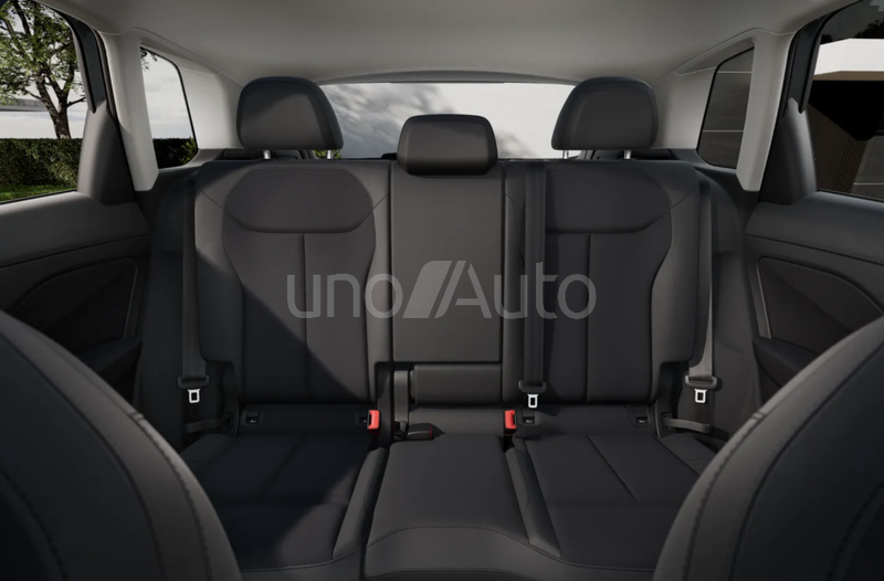 Q3 e-hybrid Advanced S tronic 200kW
