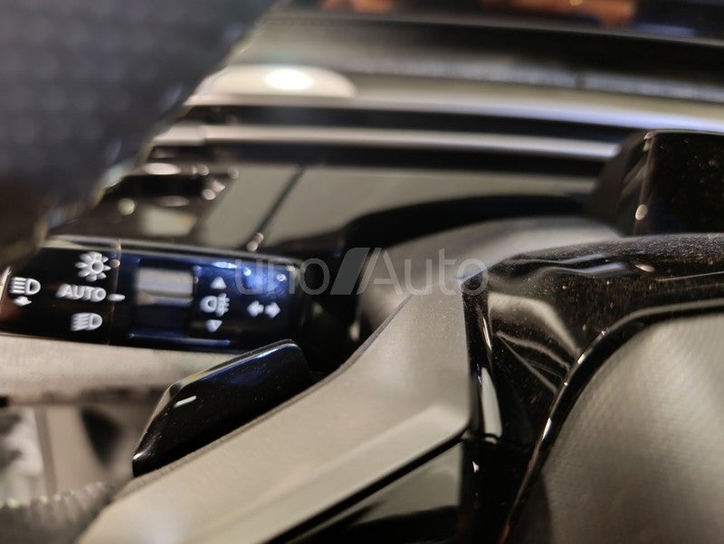 3008 Hybrid GT Exclusive eDCS6 145