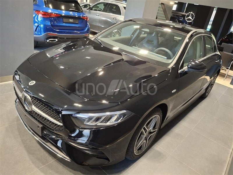 CLASE A 250 e con tecnología híbrida EQ