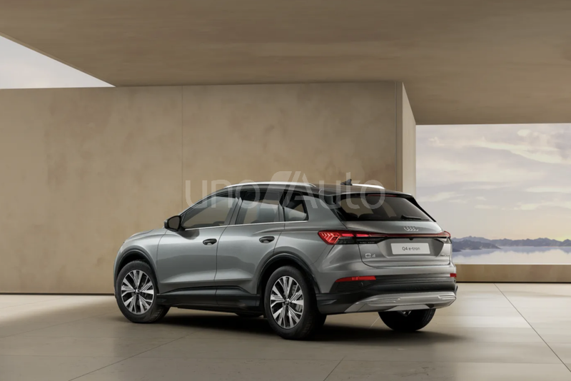 Q4 e-tron 40 Advanced 150kW 63KWh