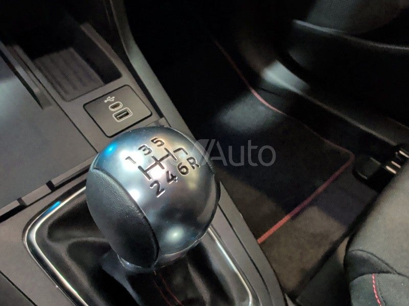 1.0 EcoBoost 125cv ST-Line MHEV