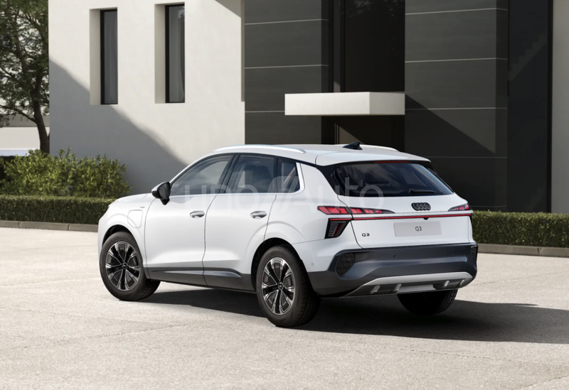 Q3 e-hybrid Advanced S tronic 200kW