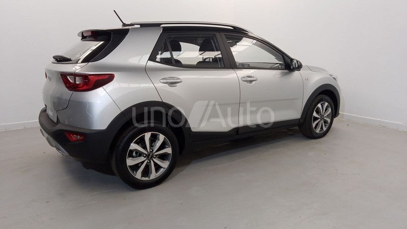 Stonic 1.0 T-GDi MHEV Concept 100