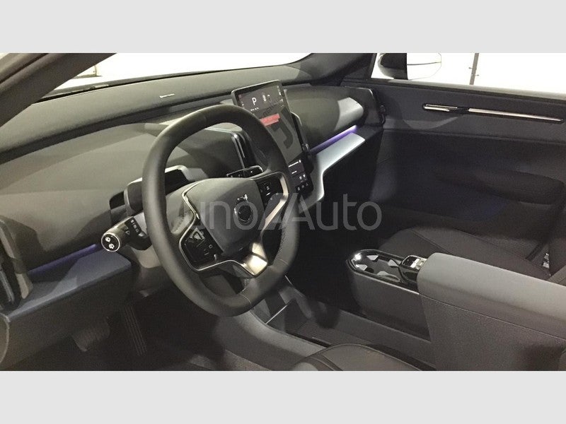 EX30 P5 Electric Plus Black Edition RWD