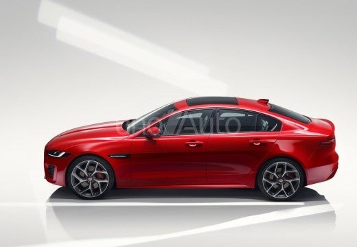 XE 2.0 I4 R-Dynamic SE RWD Aut. 250