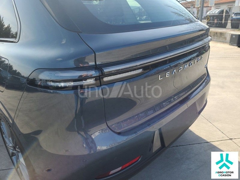 REEV 28.4 kWh Design Auto