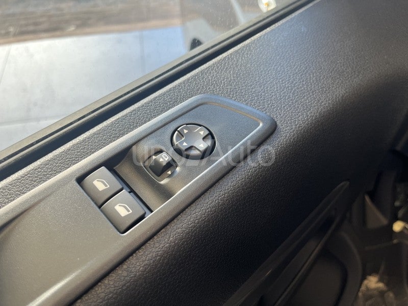 SpaceTourer BlueHDI M Plus EAT8 180