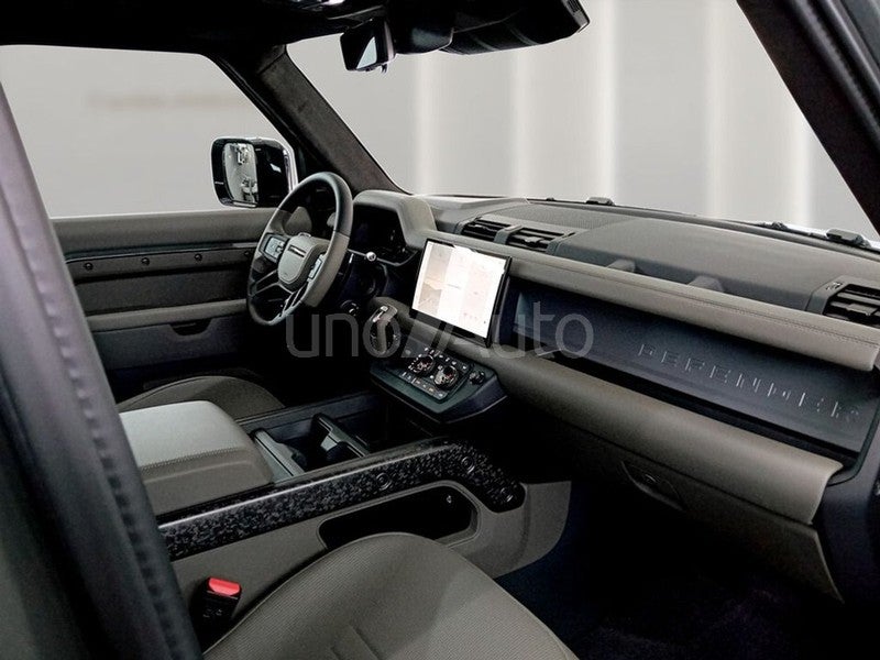 5.0 V8 425 X 110 Auto 4WD