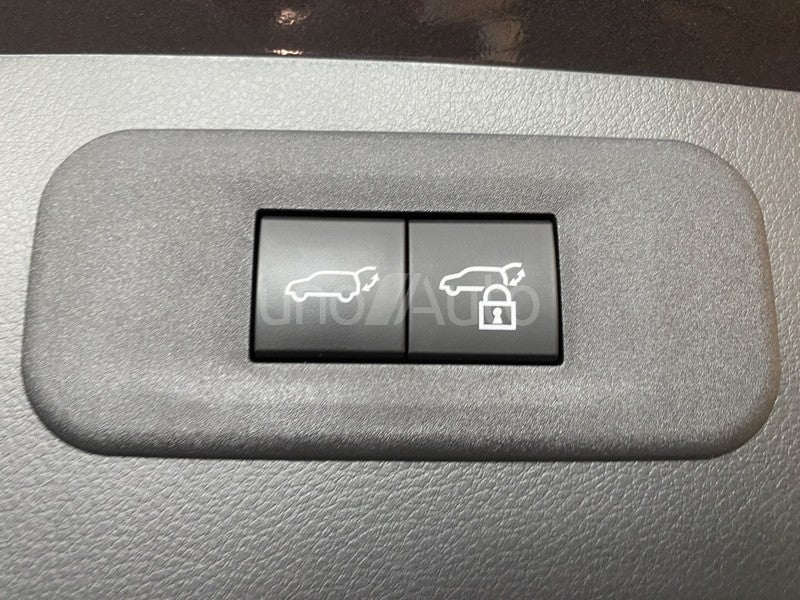 NX 450h+ Premium+ 4WD