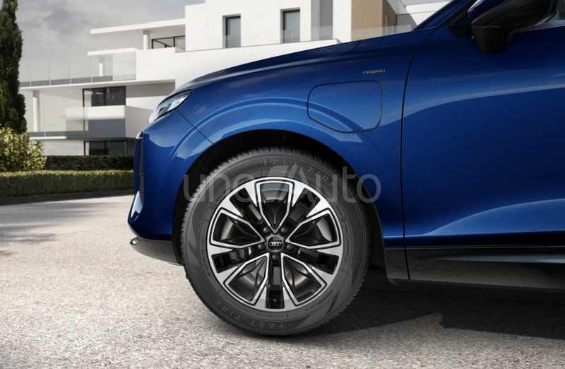 Q3 e-hybrid Advanced S tronic 200kW