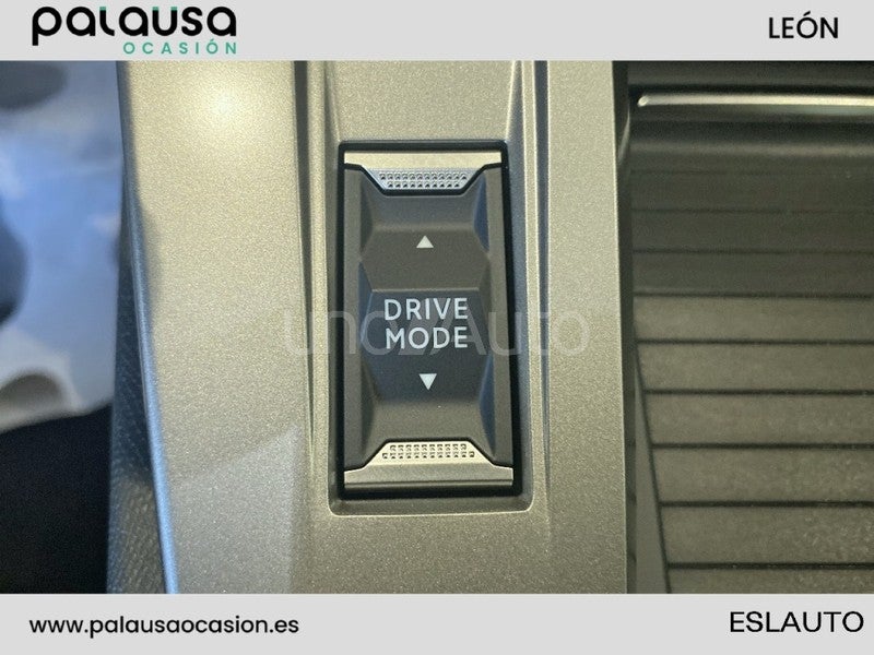 308 1.6 Plug-In Hybrd Style e-DCT7 195