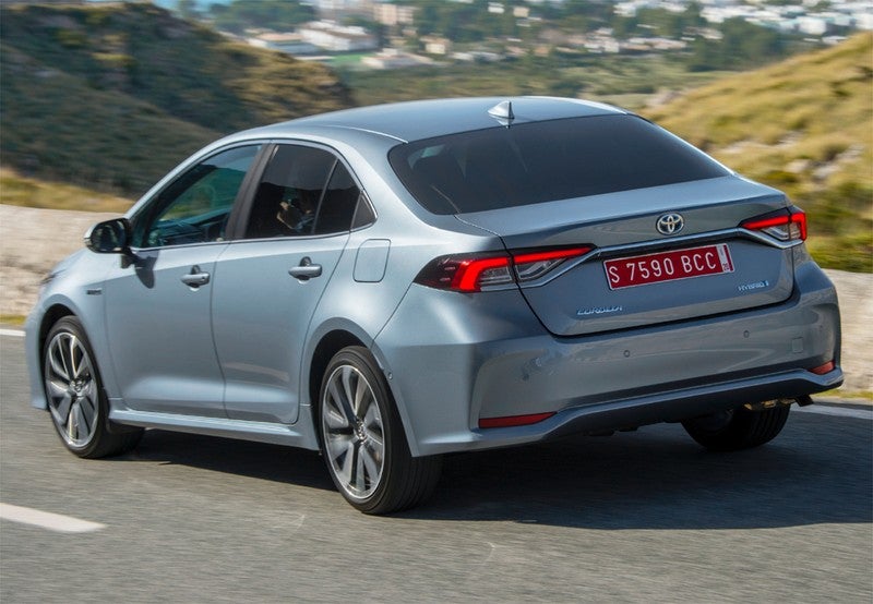 Corolla Sedán 125H Active Tech