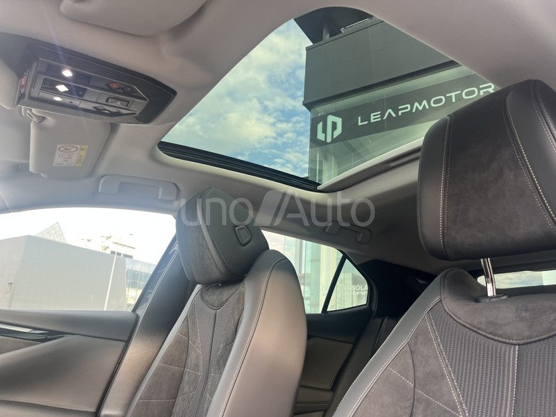 DS Nº4 E-Tense Etoile Alcantara