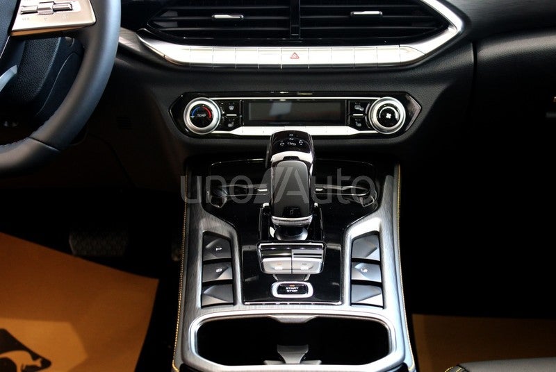 T77 1.5 Premium DCT