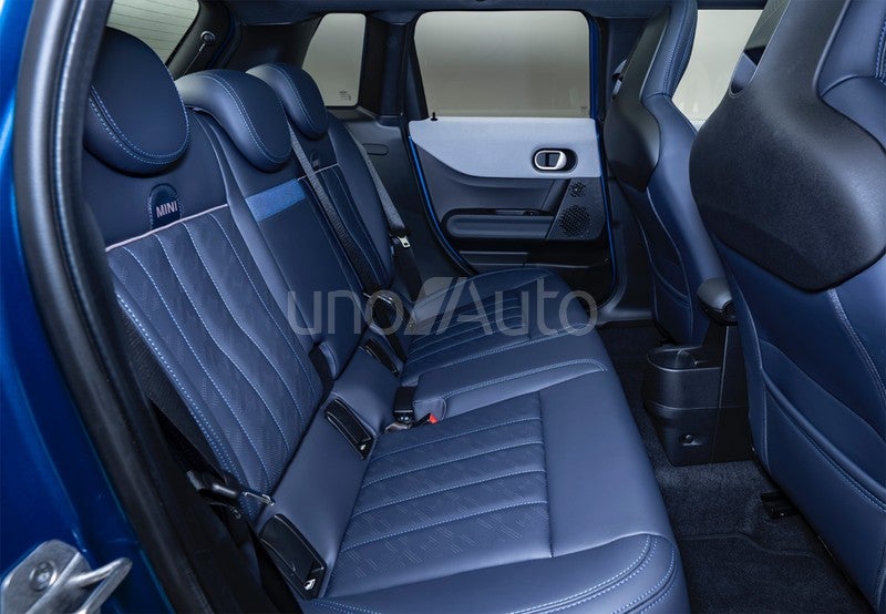 Mini Cooper 5 puertas C Essential Aut.