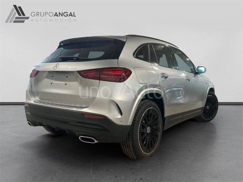 CLASE GLA 250 e con tecnología híbrida EQ