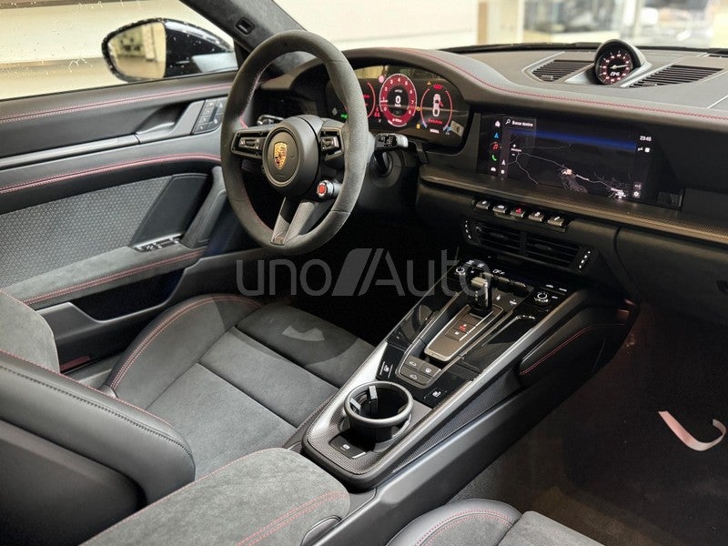 911 Carrera 4 GTS