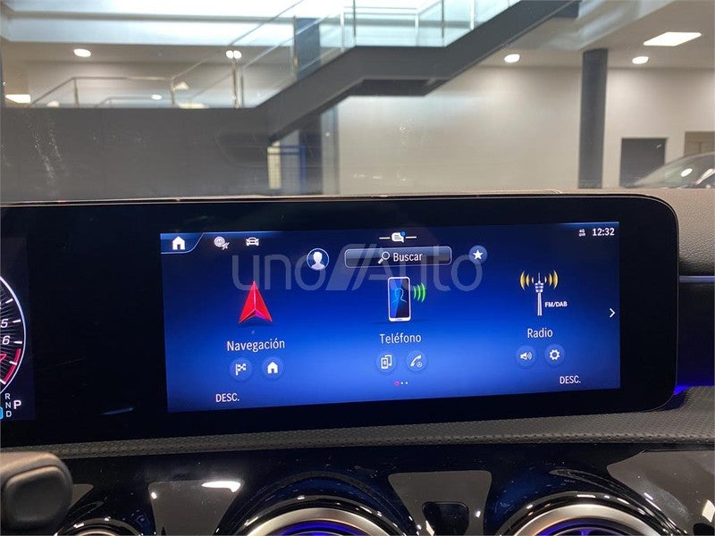 CLASE A 250 e con tecnología híbrida EQ